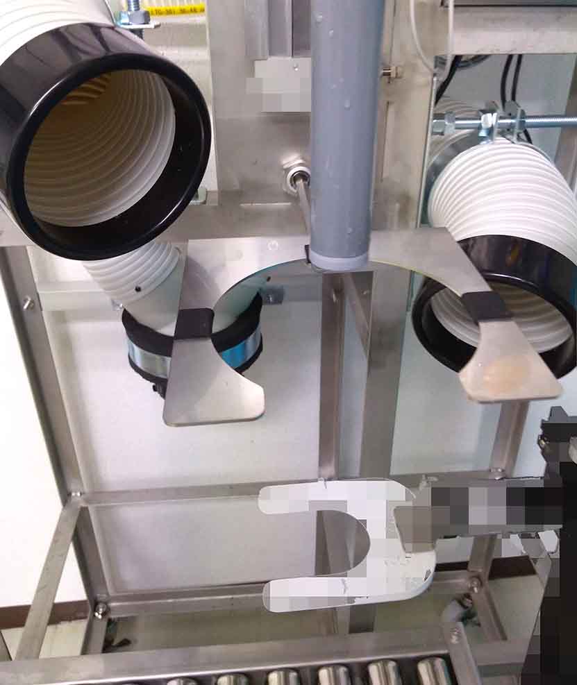 ノズル昇降式液体充填機β10LMsd ダクト 開発技研