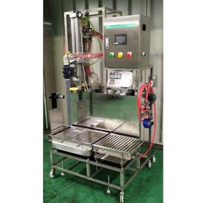 高所タンク用　ノズル昇降式高速液体充填機　β10LTPH 外観　開発技研