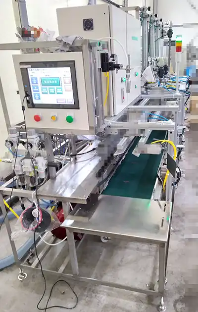 BIB用高速液体充填機 AS3型 in-port