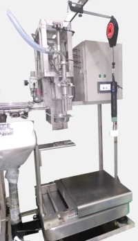サニタリ仕様 ポリ容器・BIB用　液体充填機LTP-SN